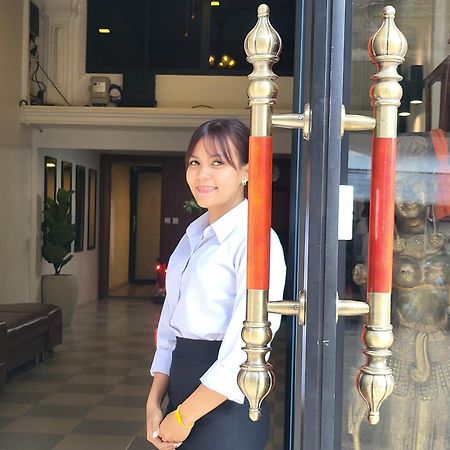 Sun Chakra Boutique Hotel Phnom Penh Eksteriør billede