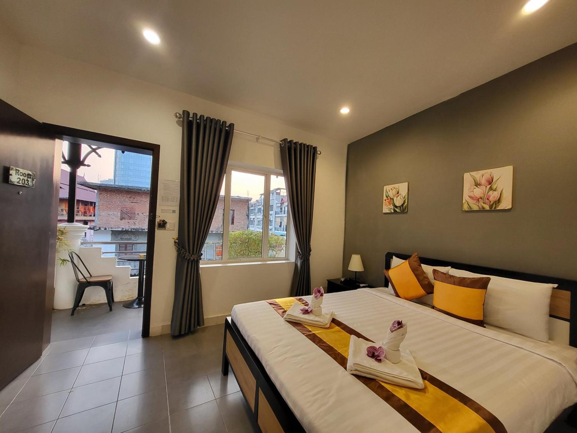 Sun Chakra Boutique Hotel Phnom Penh Eksteriør billede