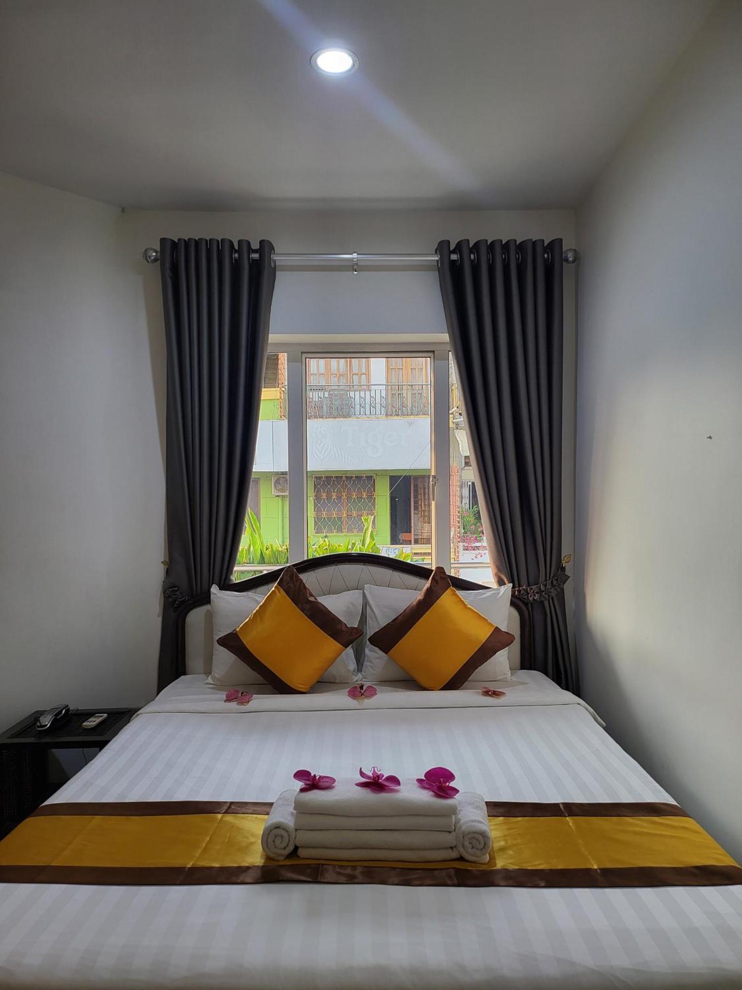 Sun Chakra Boutique Hotel Phnom Penh Eksteriør billede